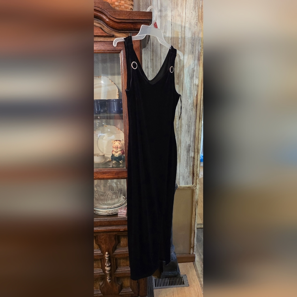 Fashion Bug Black Velvet Sleeveless Maxi Dress (L)